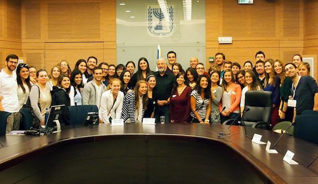 1475869_730546453642011_1058173612_n